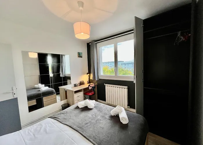 Apartment Le Panorama - 6 Personnes - Tarbes