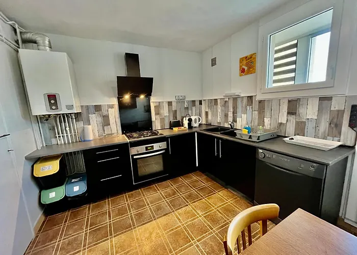 Apartment Le Panorama - 6 Personnes - Tarbes